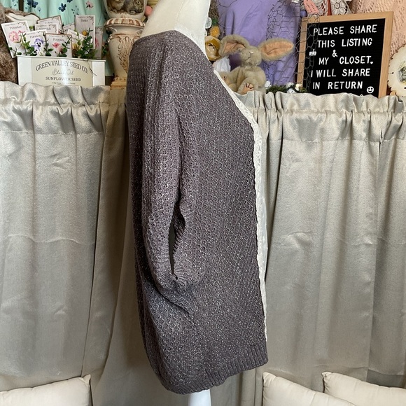 New Directions Gray and White Crew Neck Sweater with Geometric Design - Picture 6 of 10